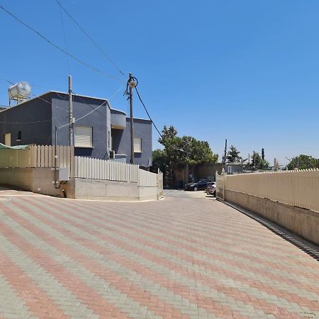 Vida Bhermon 2, One Small Wooden Cabin Apartment Majdal Shams Exterior photo